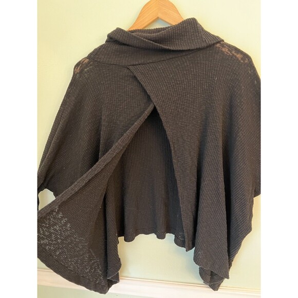 Free People Small FP Beach Boho Black Sweater Cowl Neck Light Poncho Shawl Wrap - Picture 6 of 8